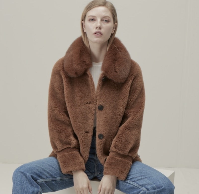 셀렙샵 사가폭스 천연 양모 무스탕 코트 양털코트