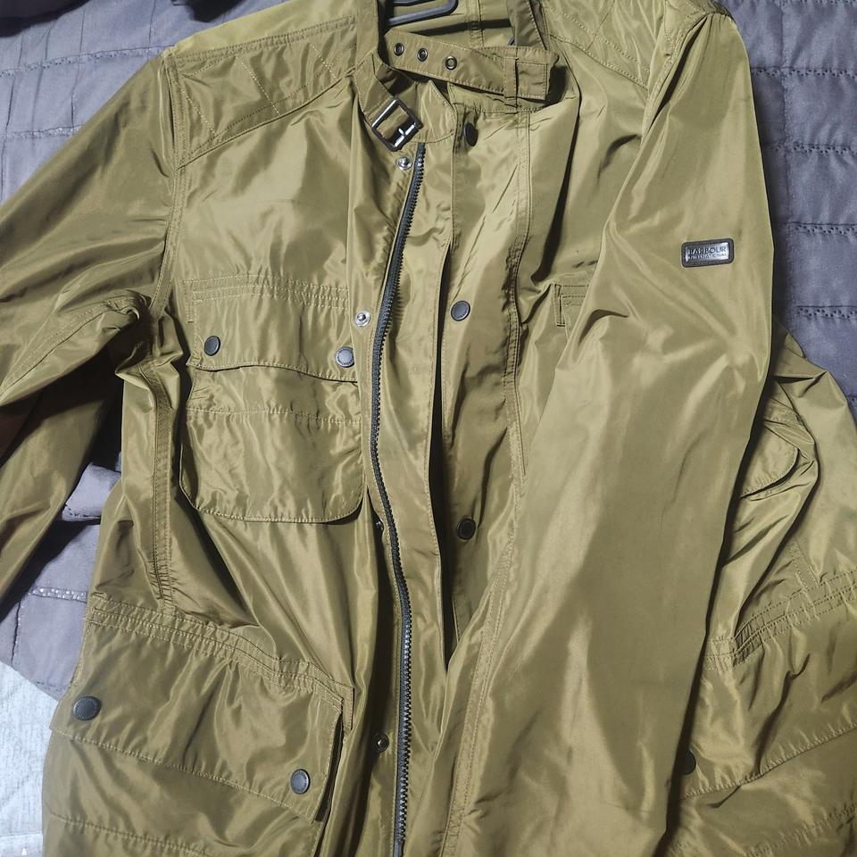 바버 자켓 팝니다