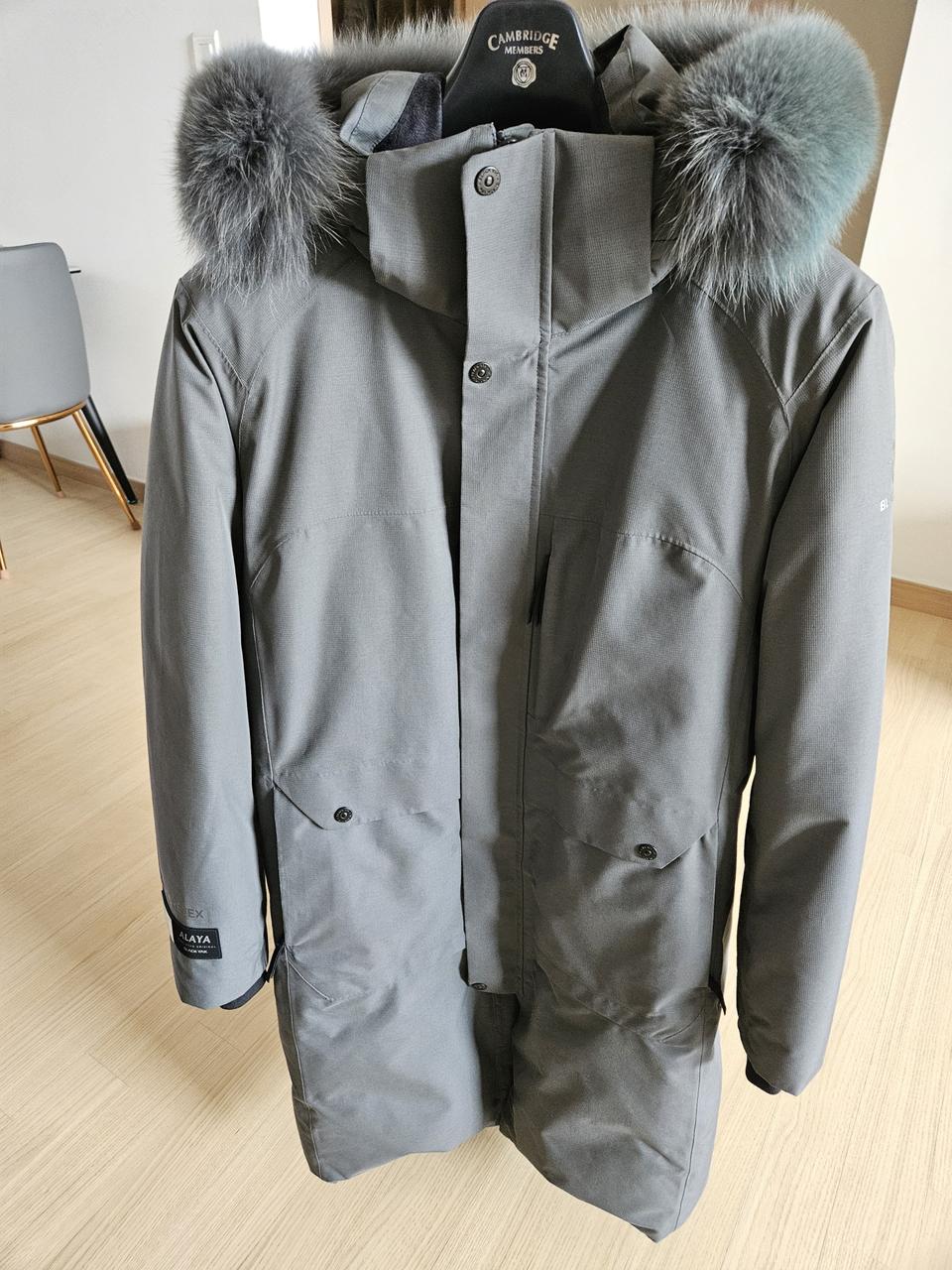 블랙야크 손석구패딩 남성 롱구스다운자켓 GTX알파다운자켓 24년식 팔아요