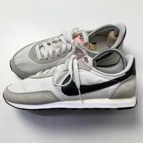 [235/정품] 나이키 와플 트레이너2 여성 운동화 신발