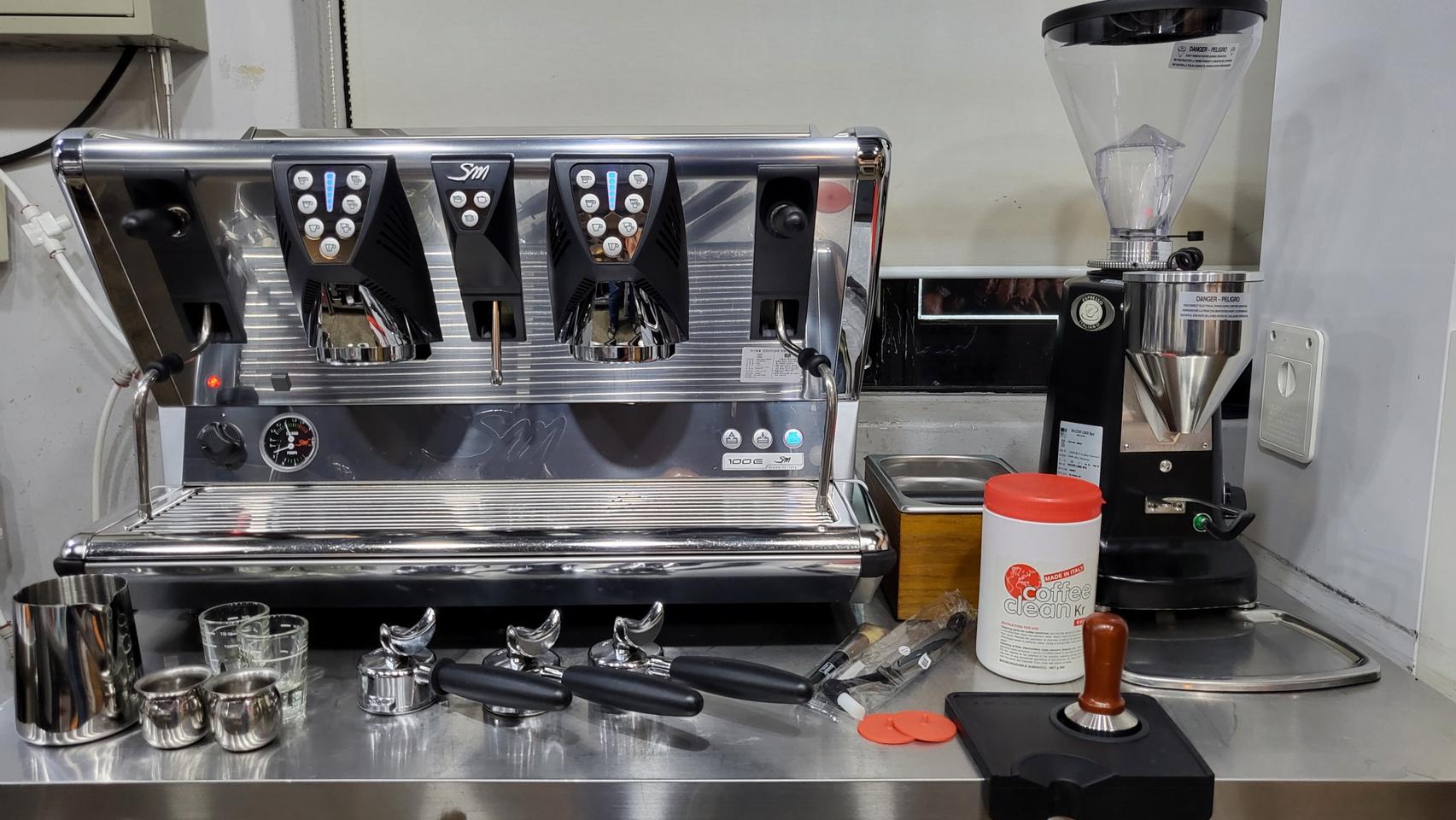 라산마르코 100E 커피머신 메조전자동그라인더 포함