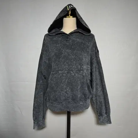 나이키 스모크 크롭 후드 맨투맨