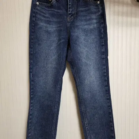 M사이즈 일자 청바지
