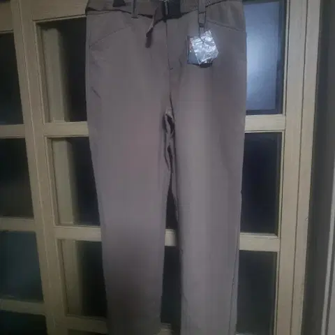 에디바우어 베이지색 벨트 등산 바지 새상품28 무배