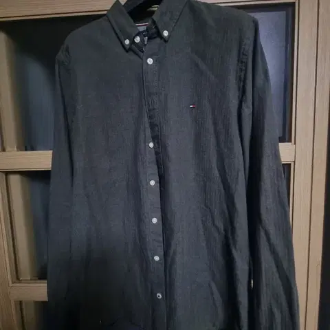 타미힐피거 긴팔 셔츠 카키 s 슬림핏