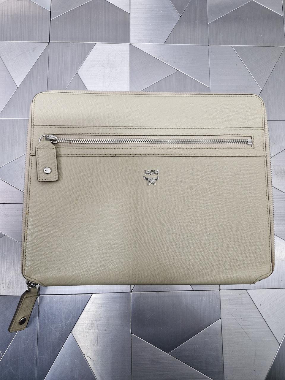 엠씨엠 클러치백 (택포)