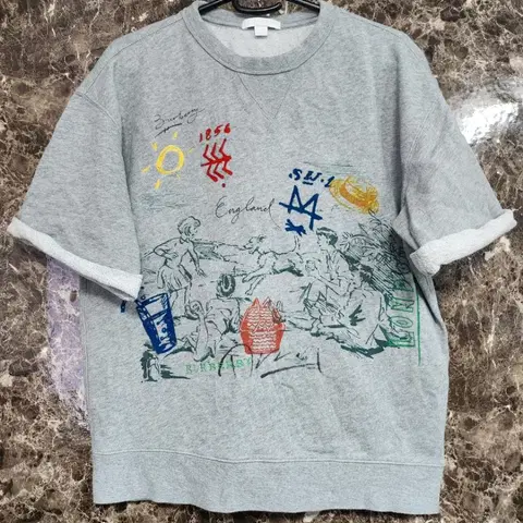 버버리 주니어 맨투맨 160사이즈 성인44가능