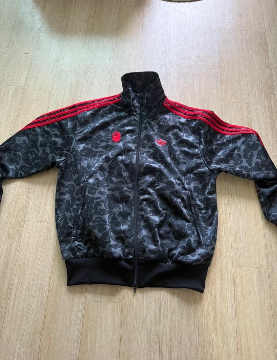 아디다스 베이프