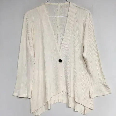 24 에바큐브 신상 버튼 가디건 F