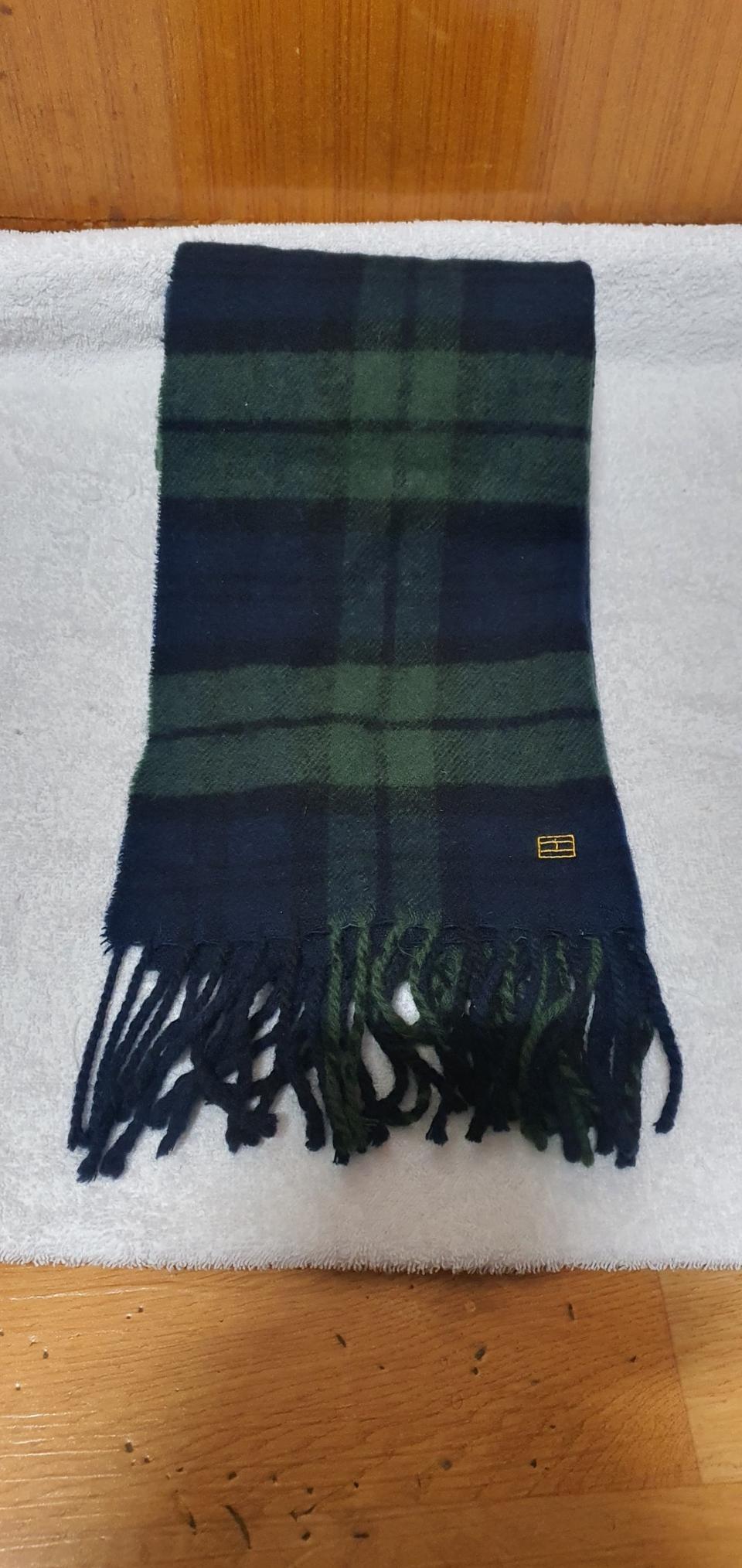 타미힐피거남성목도리 (A급)