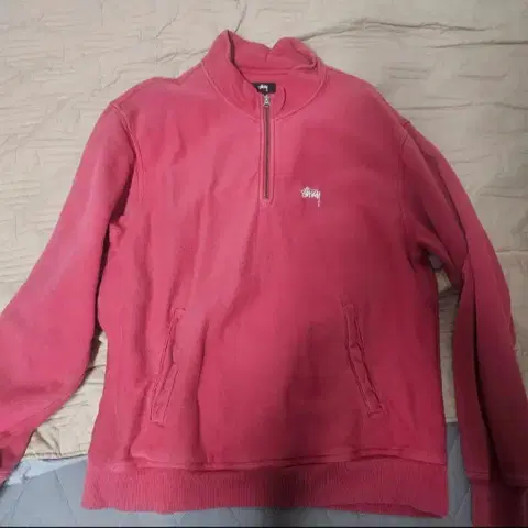 스투시 레드 반집업 (XL)