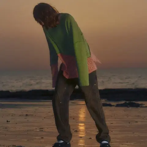 [M] 앤더슨벨 콘트라스트 패널 보트넥 스웨터 니트