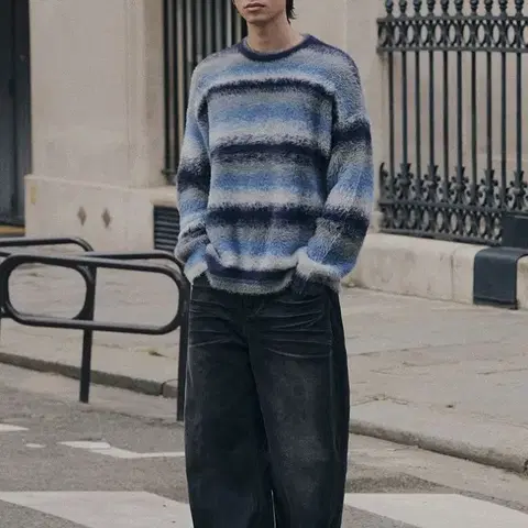 [L] ANOLORCODE 어널러코드 스트라이프 멀티 니트