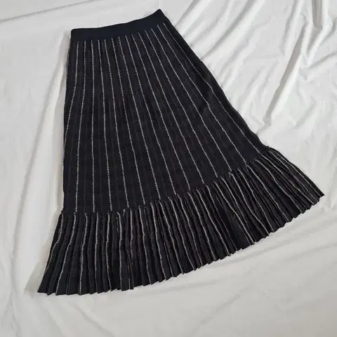 [F] sjsj 스트라이프 체크 플리츠 롱 울 니트 스커트