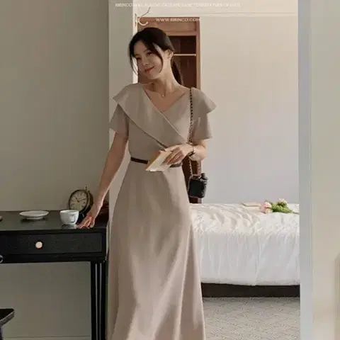 새상품 리리앤코 숄카라 벨트 롱원피스 66