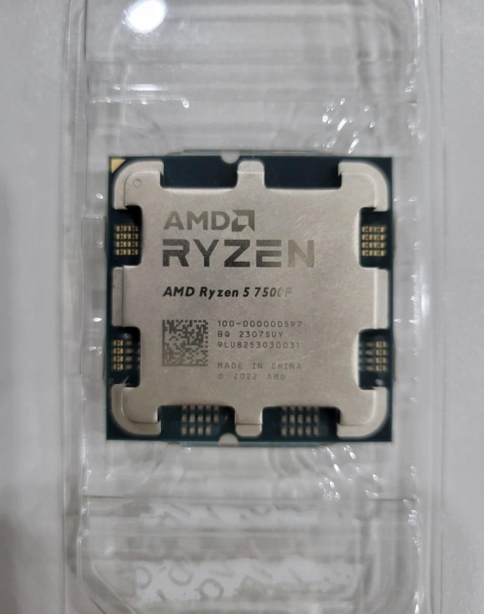 국내정발 AMD Ryzen 5 7500F CPU & 쿨러 세트 판매합니다
