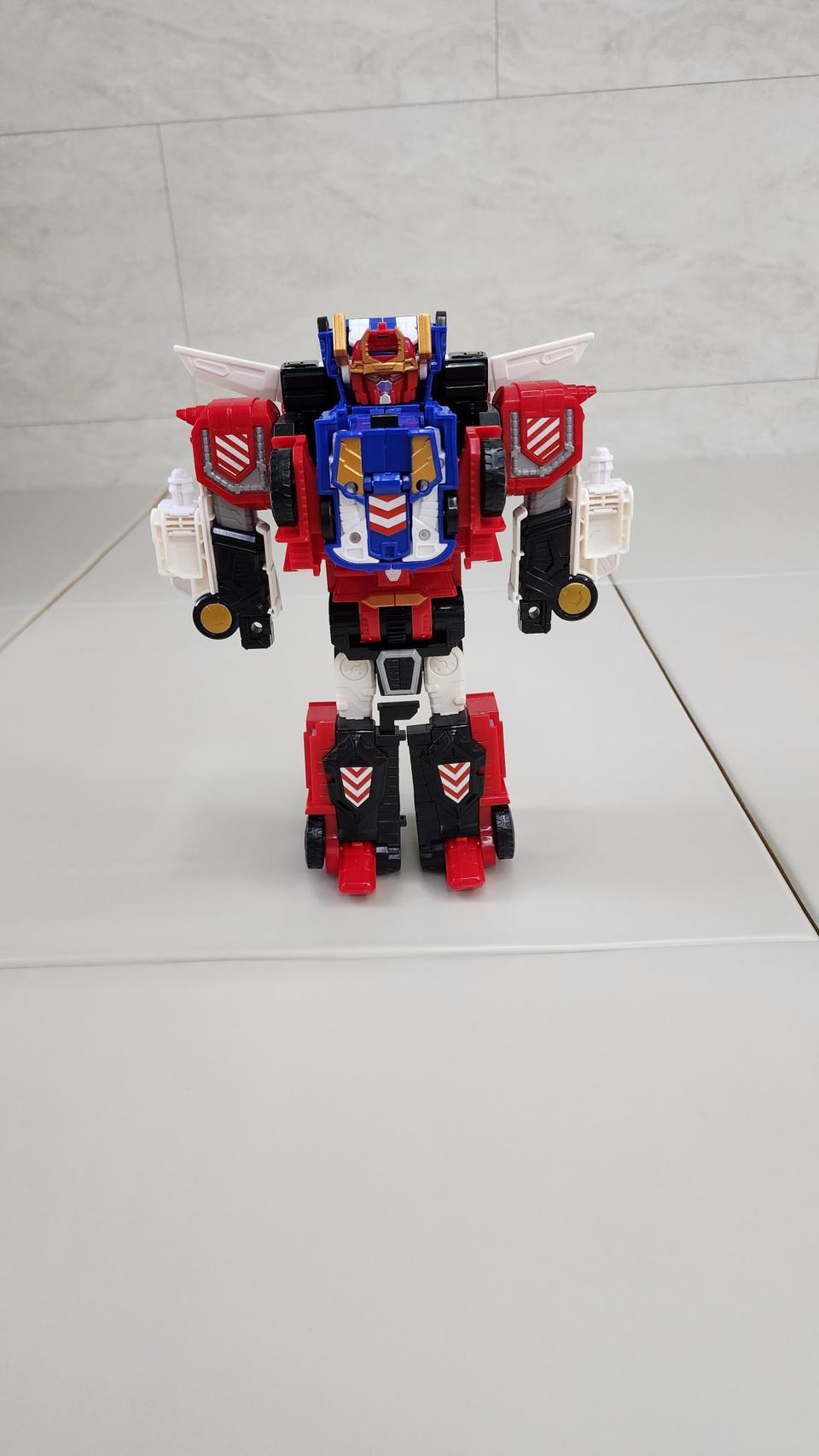 헬로카봇 가디언트 변신 로봇