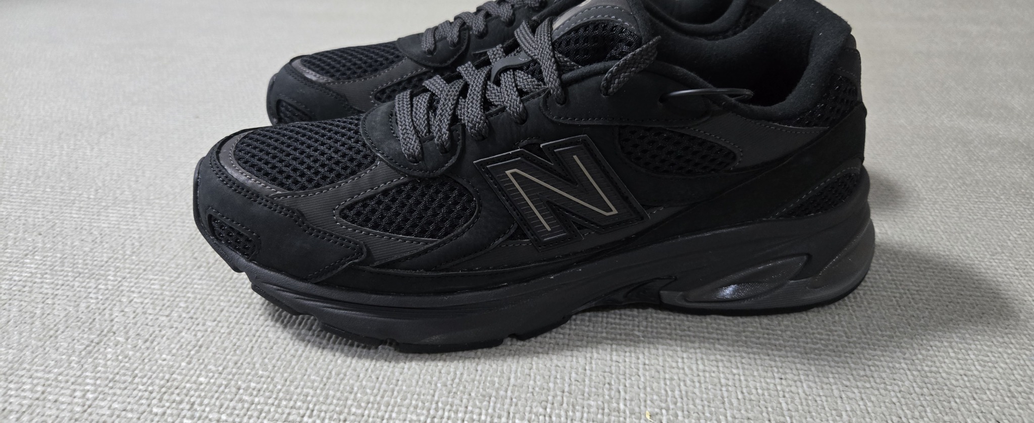 뉴발란스 U2010TTB 285사이즈