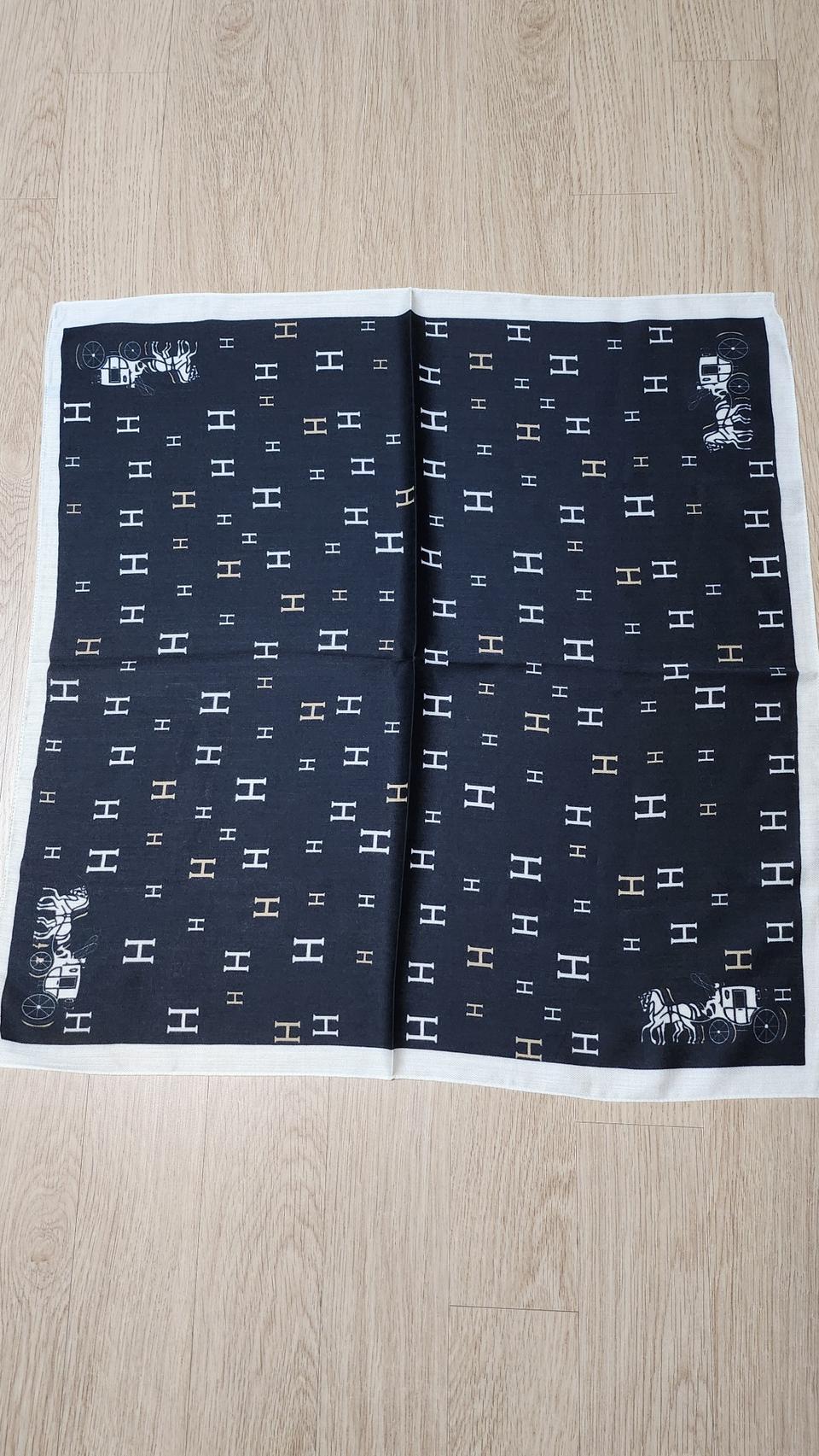 에르메스 스카프 블랙