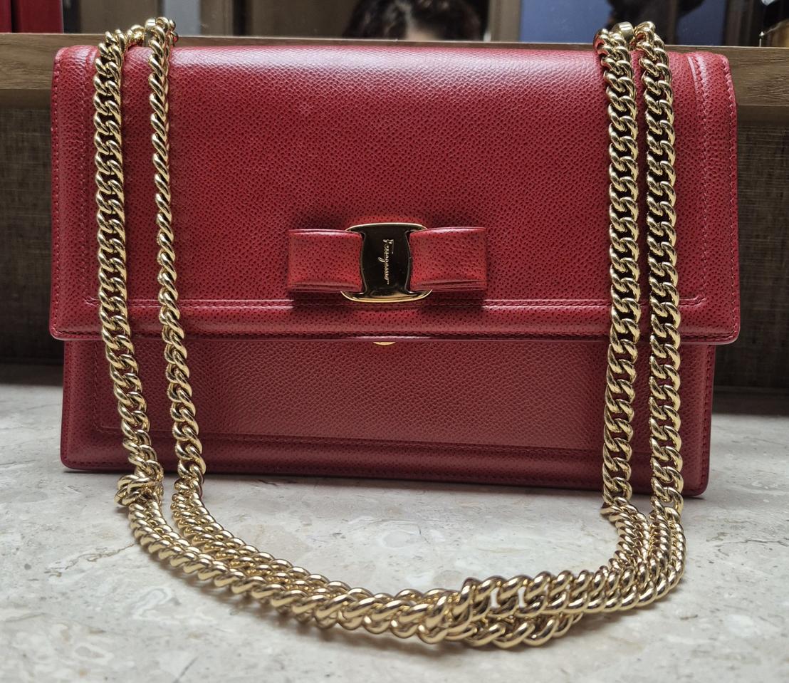 페라가모 지니바라 레드 플랩백(정품)