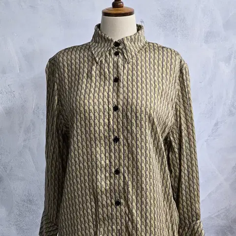 22FW 빅토리아베컴 로고 실크 셔츠