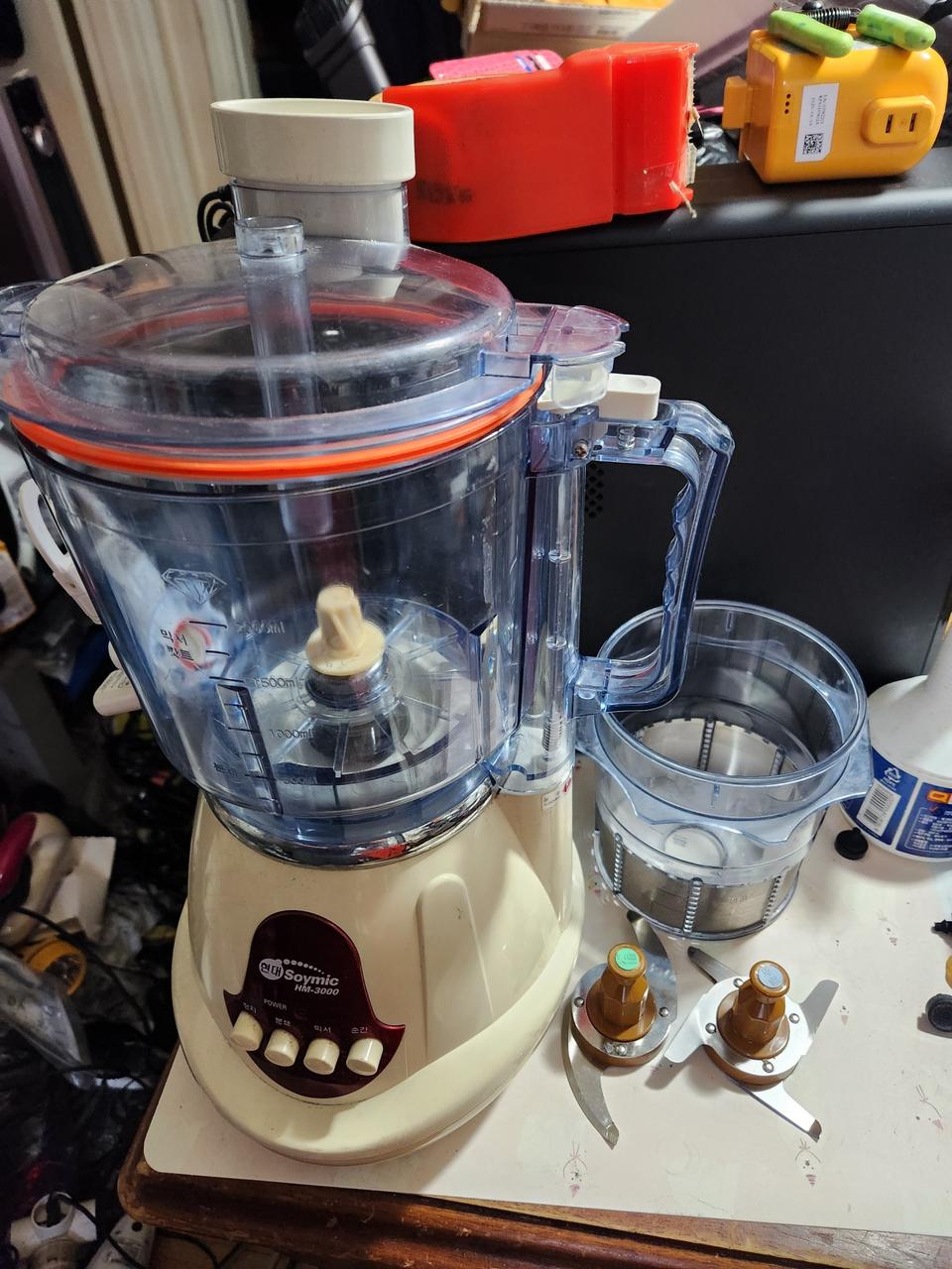 현대 멀티 soymic 다용도 믹서,분쇄,커트기 HM-3000 판매합니다