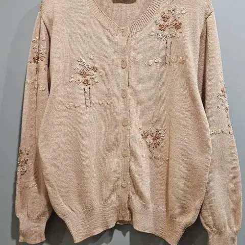 [ 1+1 ] Puppy ) 살구색 꽃자수 가디건 F