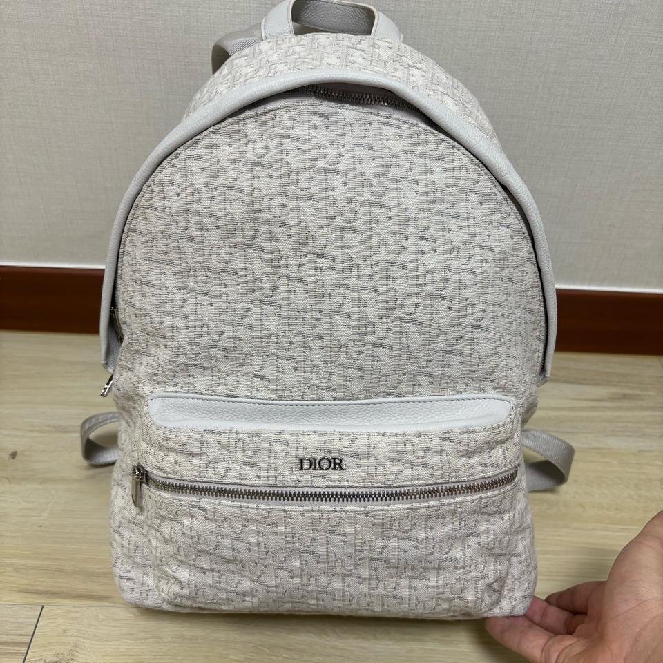 디올 오블리크 라이더 백팩