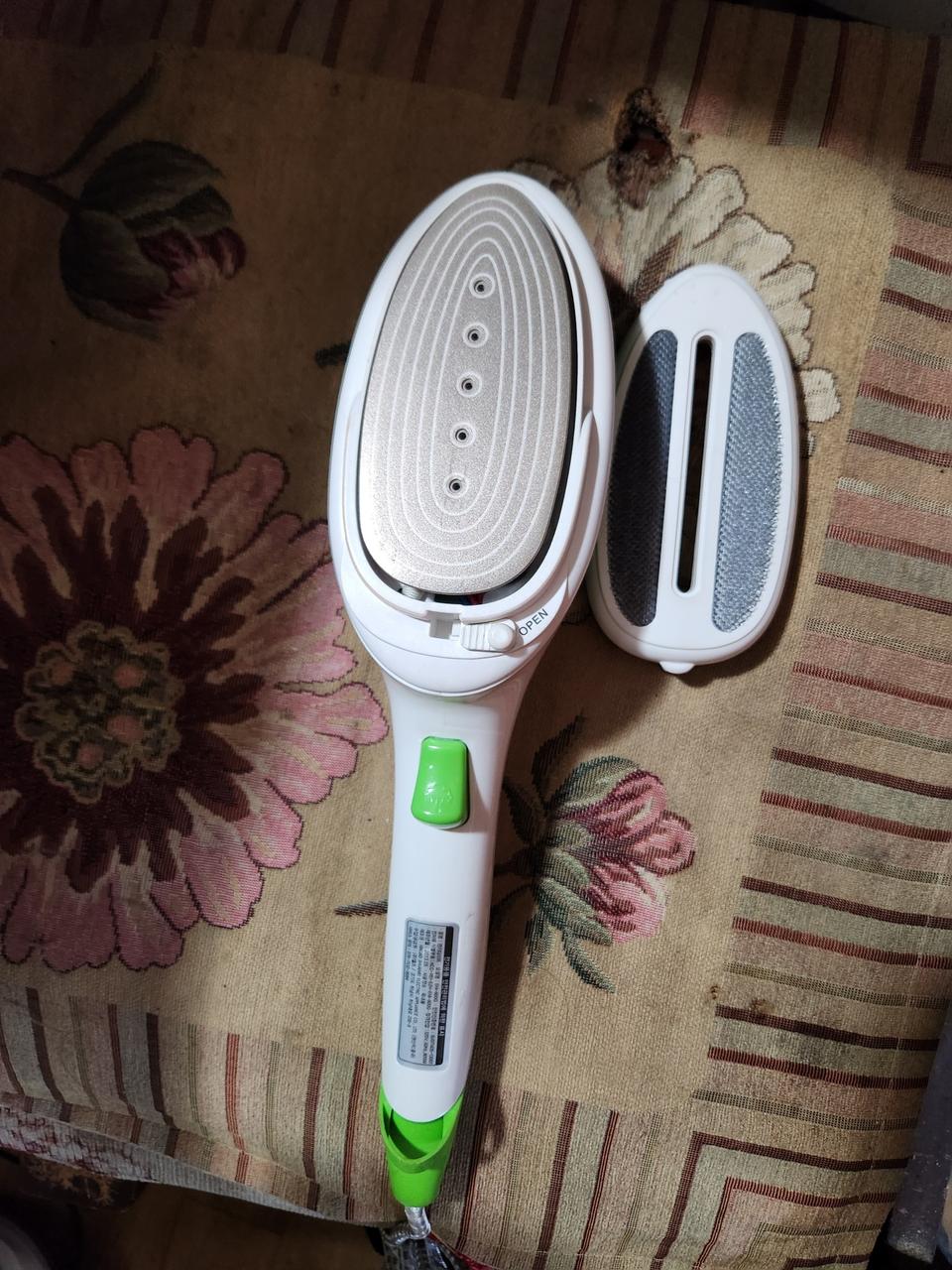 미사용품 엘즈 핸디형 강력스팀 다리미 EHI-800G 판매합니다