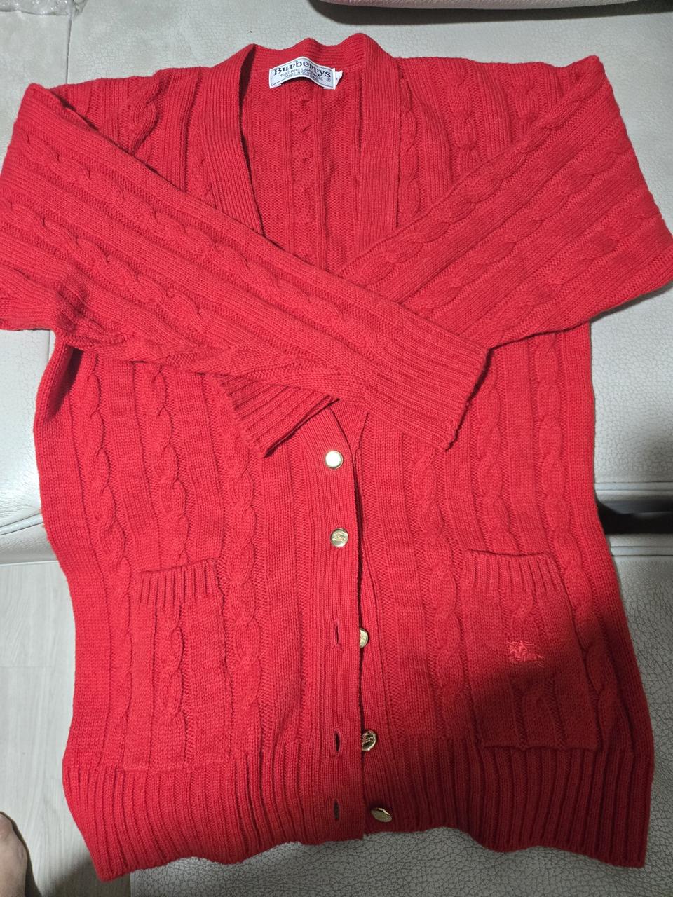 버버리 정품 레드 케이블 니트 가디건 S