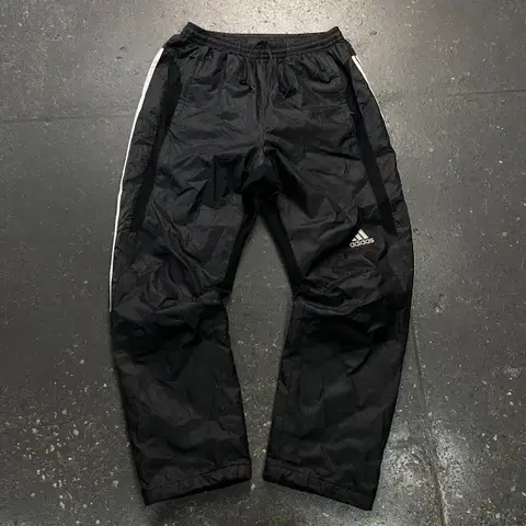 100 아디다스 나일론 팬츠