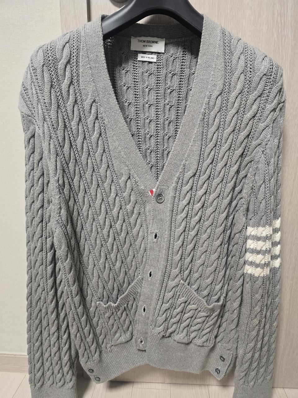 톰브라운 케이블 가디건