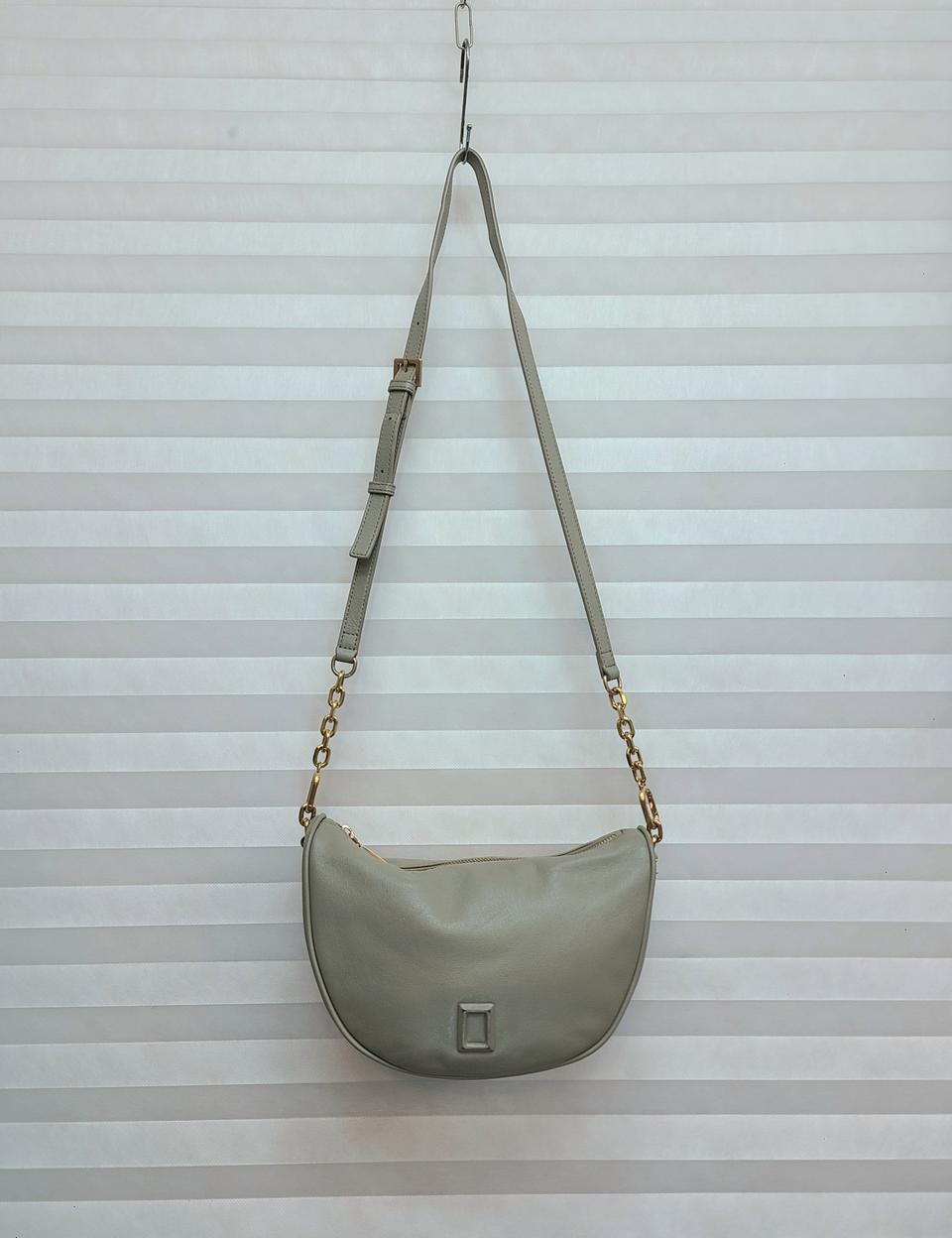 쿠론> 23년 가죽 크로스백 (428천원)