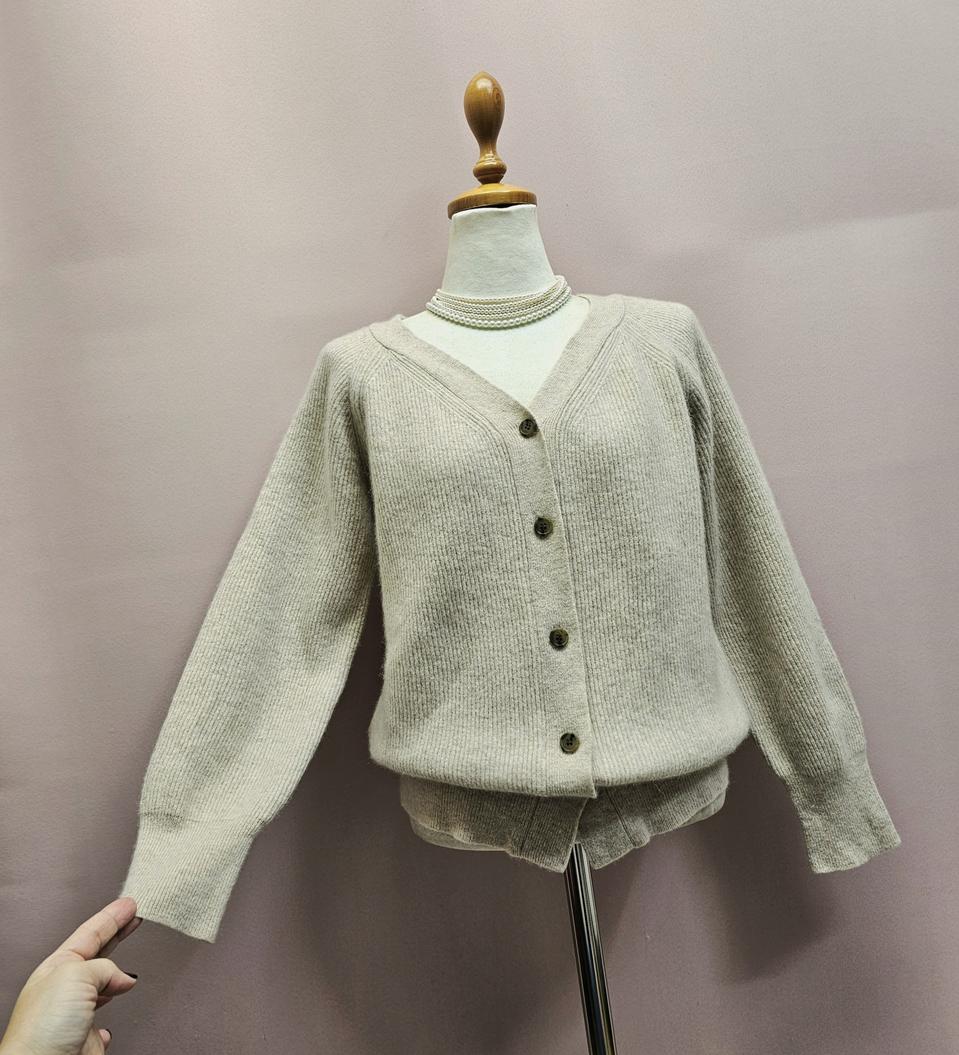 르꼬르망 반사판 캐시미어 가디건 오트베이지