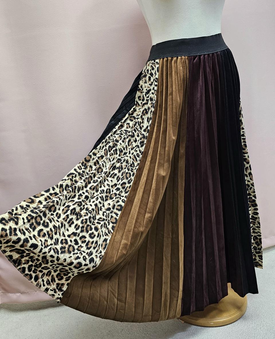 벨벳 배색 플리츠 롱스커트