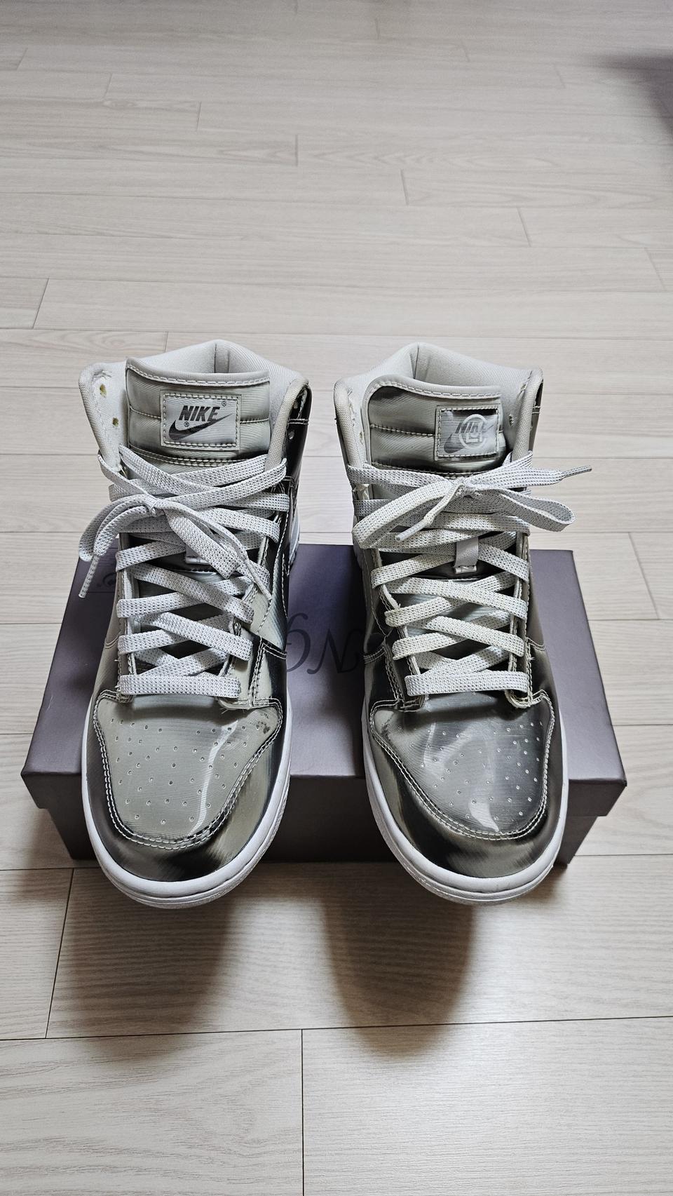 나이키 x클랏 덩크 하이 플럭스 메탈릭 운동화 250mm
