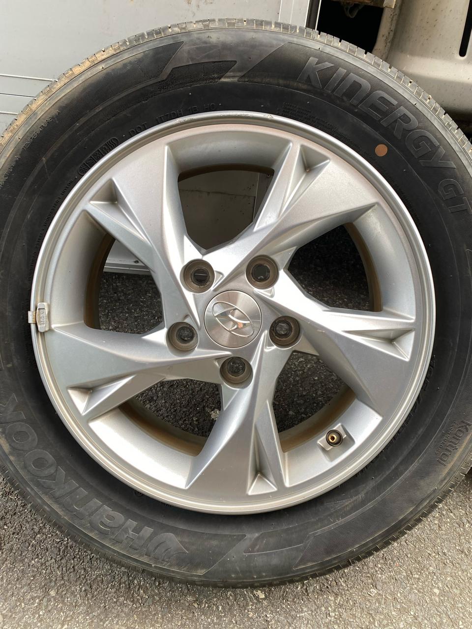 아반떼 CN7 15인치휠타이어 중고 4개