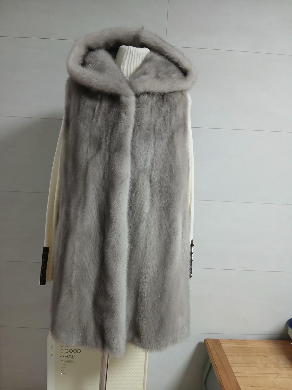 사파이어 후드 밍크 베스트