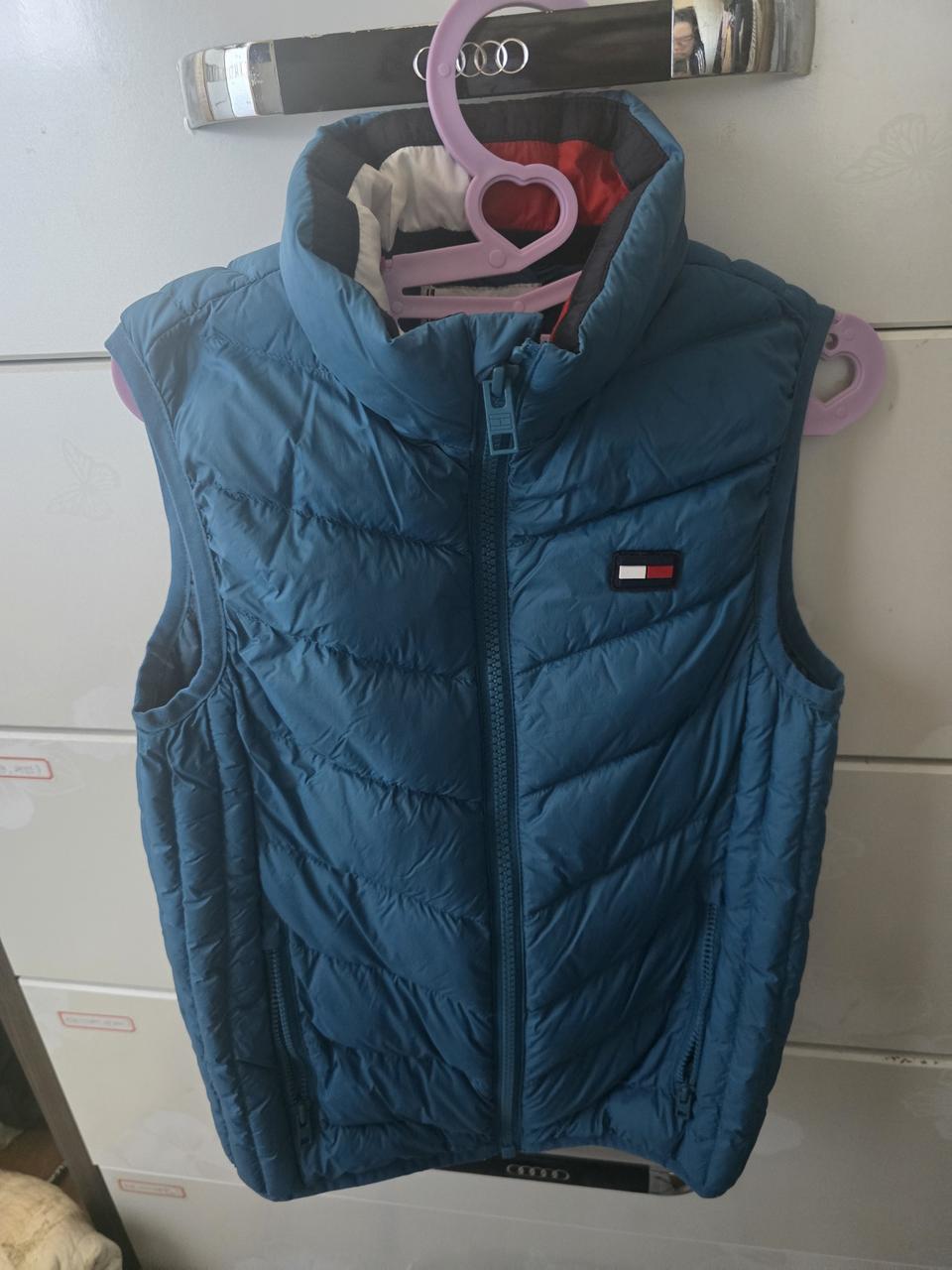 타미 힐피거 키즈 패딩 조끼