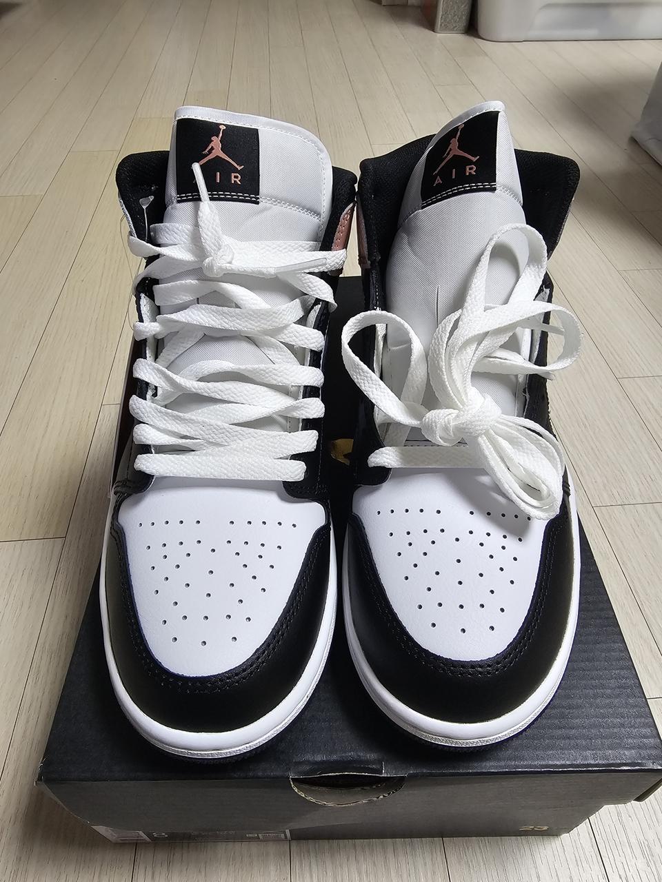 나이키 에어조던1 미드 사이즈260 새상품 정품