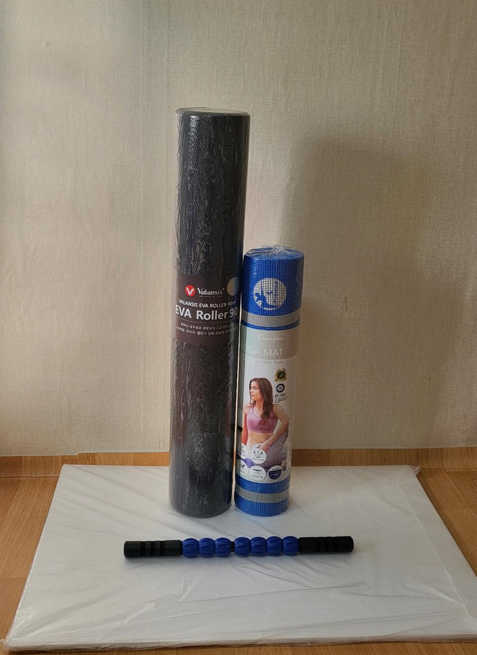 정품 미개봉 새상품 브랜드 폼롤러 요가매트 마사지스틱 일괄 세트