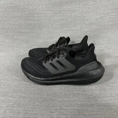 아디다스 울트라부스트 라이트코어블랙 러닝화/여성(245mm)/s1078