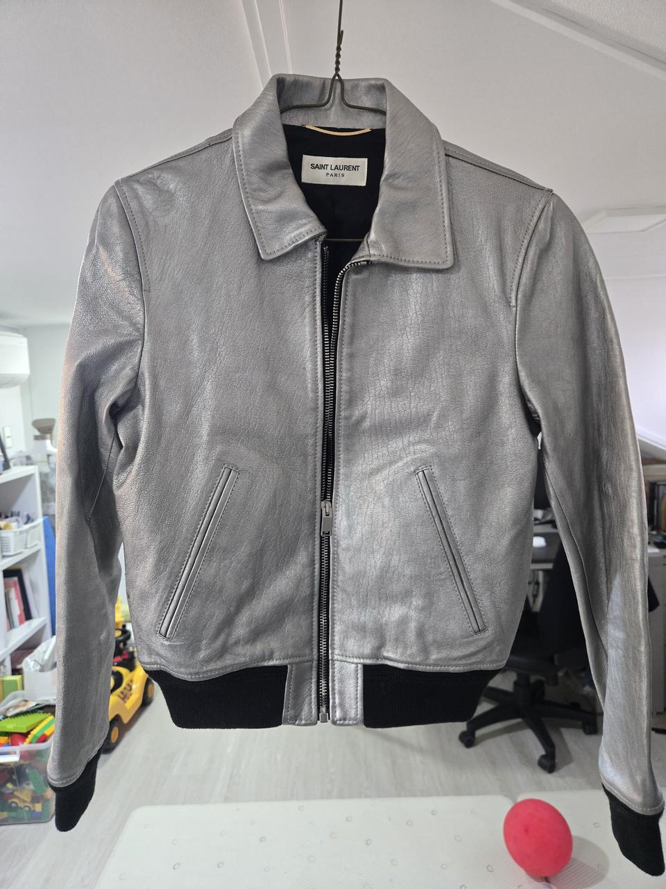 생로랑 실버 레더 봄버 자켓 F36