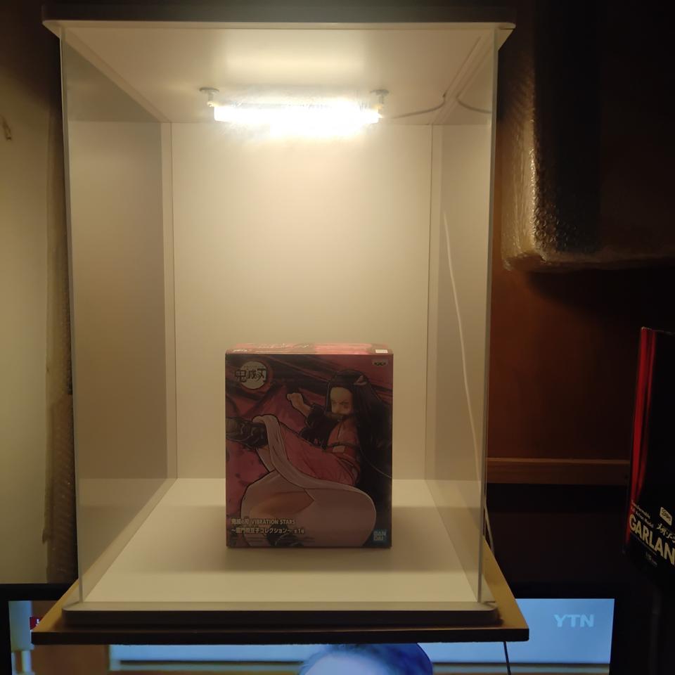 LED아크릴 피규어 진열장2개 일괄판매