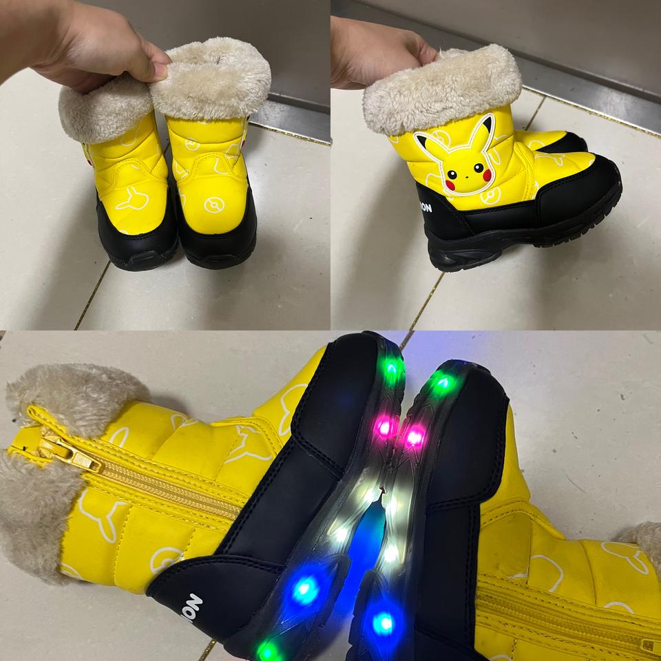 무료배송)아동 150사이즈 피카츄 LED 라이팅 겨울부츠