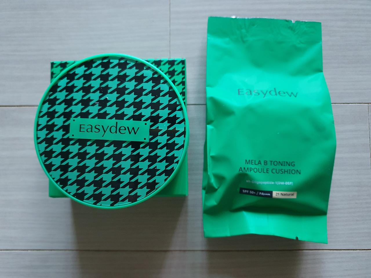 대웅제약 이지듀 멜라토닝 기미쿠션 한정판케이스+리필