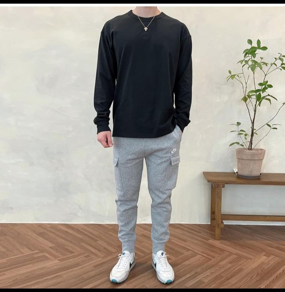 정품나이키그레이카고조거팬츠M