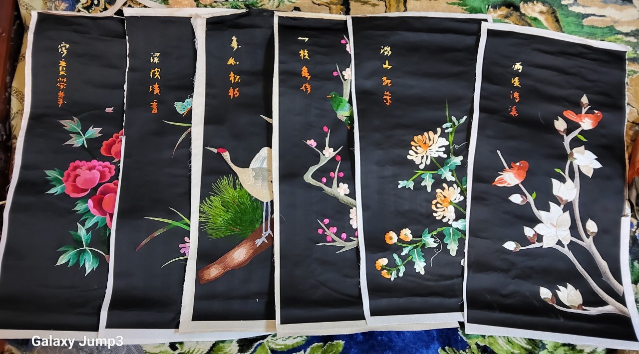 병풍에서 때어낸 손자수