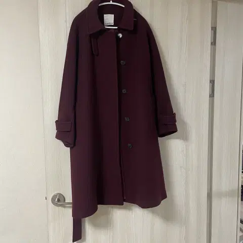 톰보이 버건디 벨트 롱코트