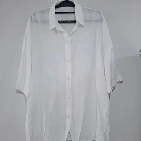 린넨 화이트 반팔 셔츠